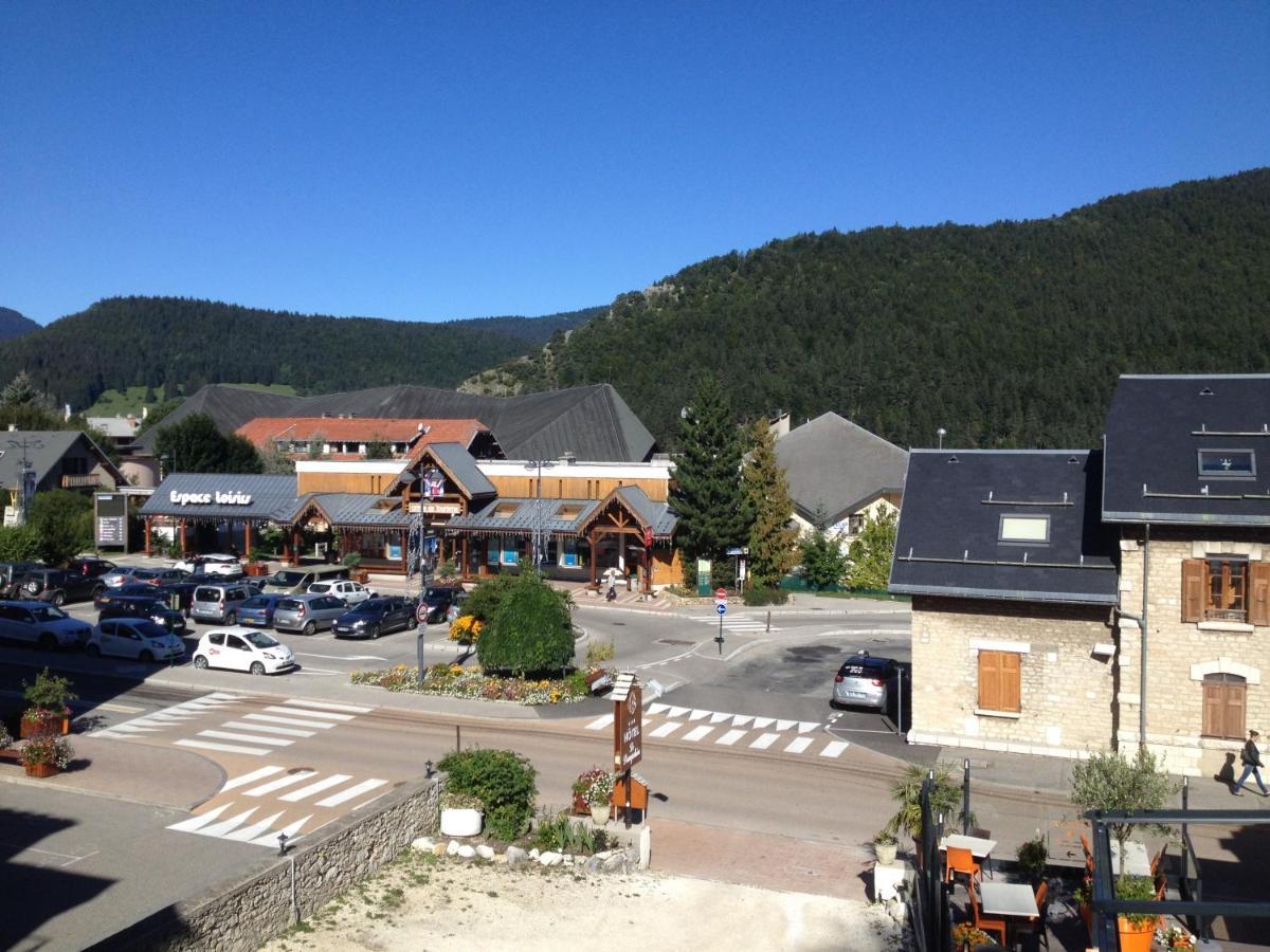 Hotel Le Dauphin Villard-de-Lans Exterior photo